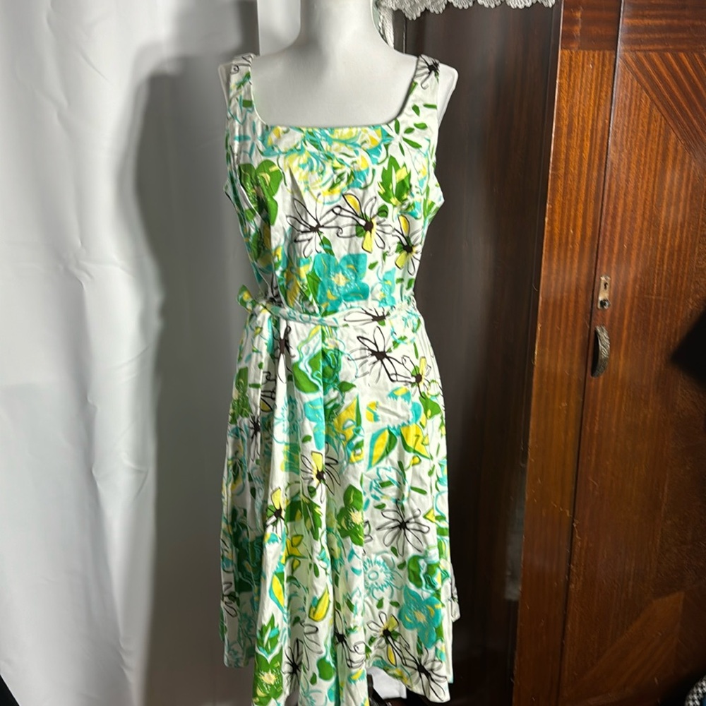 Adorable vintage green floral cotton midi dress